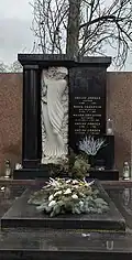 Náhrobek rodiny Jiráskovy
