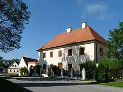 Fara v Nákří.