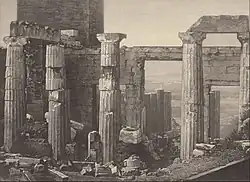 Les Propylees a Athenes, Řecko