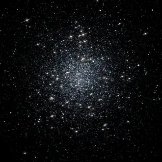 Hvězdokupa NGC 1261 na snímku z Hubbleova vesmírného dalekohledu.