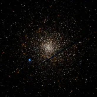 Hvězdokupa NGC 1851 na snímku z Hubbleova vesmírného dalekohledu.