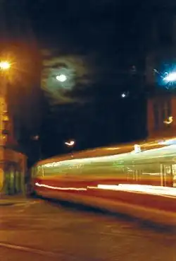 Úplněk nad Andělem, z cyklu Pražské podvědomí, 1999