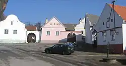 Nahořany_čp._13,_15,_17_(okr._Strakonice).JPG
