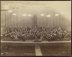 Bostonský symfonický orchestr v Boston Music Hall (1891)