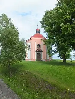 Kaple svatého Jana Nepomuckého na okraji vsi