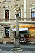 Nejdek sloup se sochou Archanděla Michaela srpen 2019.jpg