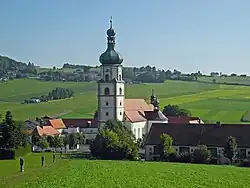 Poutní kostel v obci