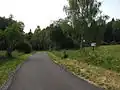 Silnice předělující obě části