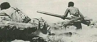 Jemenské monarchistické síly se pokoušejí odrazit egyptský obrněný útok