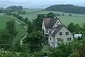 Domy na kraji Nové Hradečné