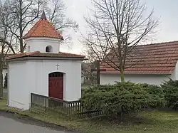 Kaplička na návsi