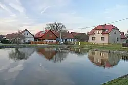 Nová_Ves_návesní_rybník