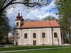 Nový Bydžov - kostel Největější Trojice (stav v květnu 2021) (2).jpg