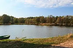 pohled na Nový rybník u vesnice Loučky