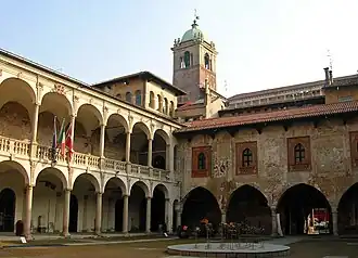 Broletto