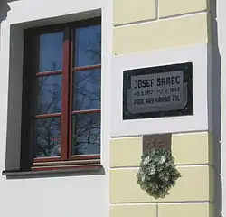 Novosedly_čp._30_(okr._Strakonice),_detail_pamětní_desky.JPG