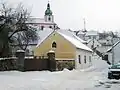 Pohled ke kostelu z Tylova náměstí
