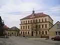 Hlavní budova ZŠ Nučice