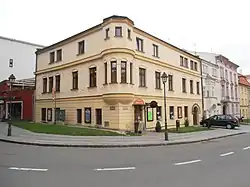 Opava-dům U Zavřené brány.JPG