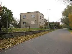 Dům
