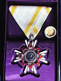 Řád VI. třídy, vzor před rokem 2003