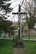 Kříž na návsi
