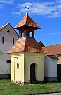 Kaple u hlavní silnice
