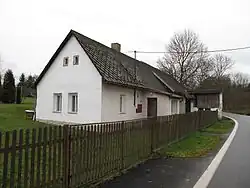 Dům