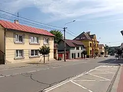 Ulice Junácká v centru Staré Bělé