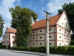 Zámek v obci