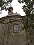 Okno a věž