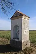 Overview_of_wayside_chapel_of_Cyril_and_Method_near_Zvěrkovice,_Třebíč_District.jpg