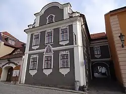 Příbram - dům čp. 96 v Dlouhé ulici (1).jpg