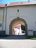 Přední Kopanina, brána.jpg