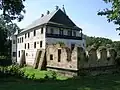 Severní křídlo pobořené švédským vojskem