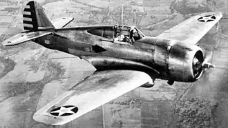 Zkušební pilot Benjamin S. Kelsey s letounem Curtiss-Wright P-36A Hawk