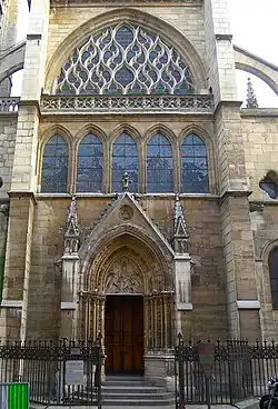 Portál kostela Saint-Séverin, přenesený z kostela Saint-Pierre-aux-Bœufs
