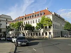 Sídlo akademie na náměstí Palaisplatz 3 v Drážďanech