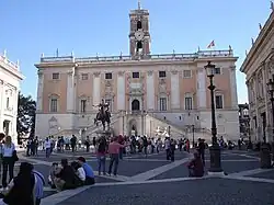 Palazzo Senatorio na vrcholku kopce
