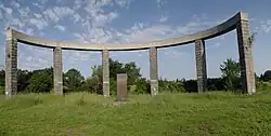 Památník původně věnovaný Antonínu Švehlovi (Ždánice u Kouřimi).