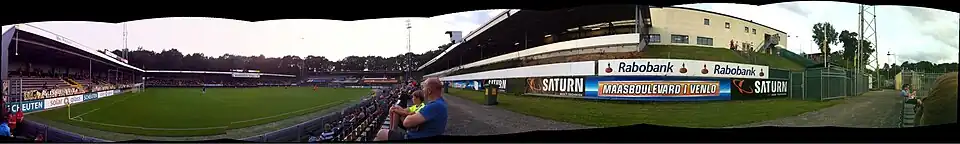 Panorama stadionu.