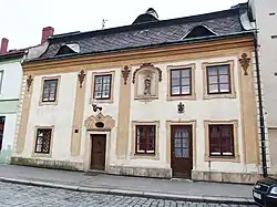 Pardubice, Bělobranské náměstí 141.jpg