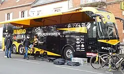 Týmový autobus