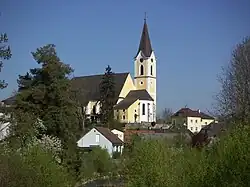 Kostel v městysi