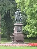 Park Jana Palacha, socha Mateřské lásky, Svitavy.JPG