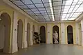 Nádvoří zámku upravené na vstupní vestibul