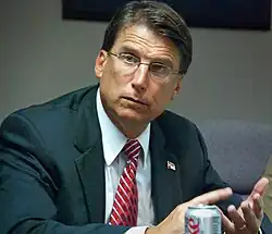 Pat McCrory (11. července 2012)