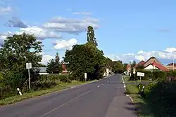 Pohled na obec ze západu