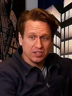 Pete Holmes (30. května 2019)