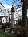 Pillory in Přídolí (02).jpg